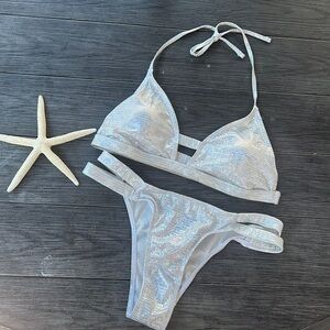 GUC Lightly Padded High Waisted Metallic Bikini Set Sz M